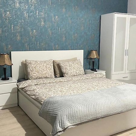 La Vie Est Belle Apartment Bucureşti Exterior foto