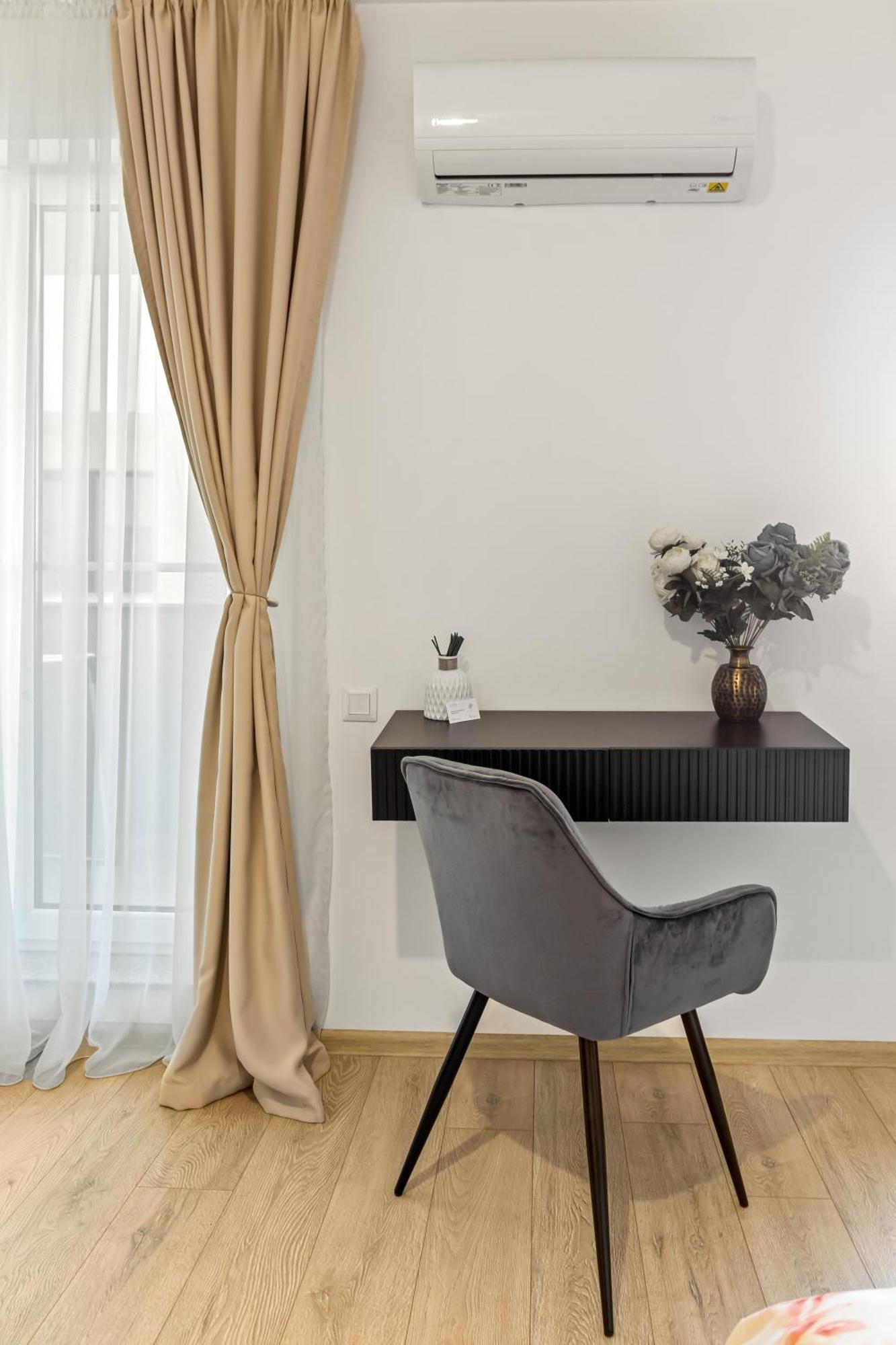 La Vie Est Belle Apartment Bucureşti Exterior foto