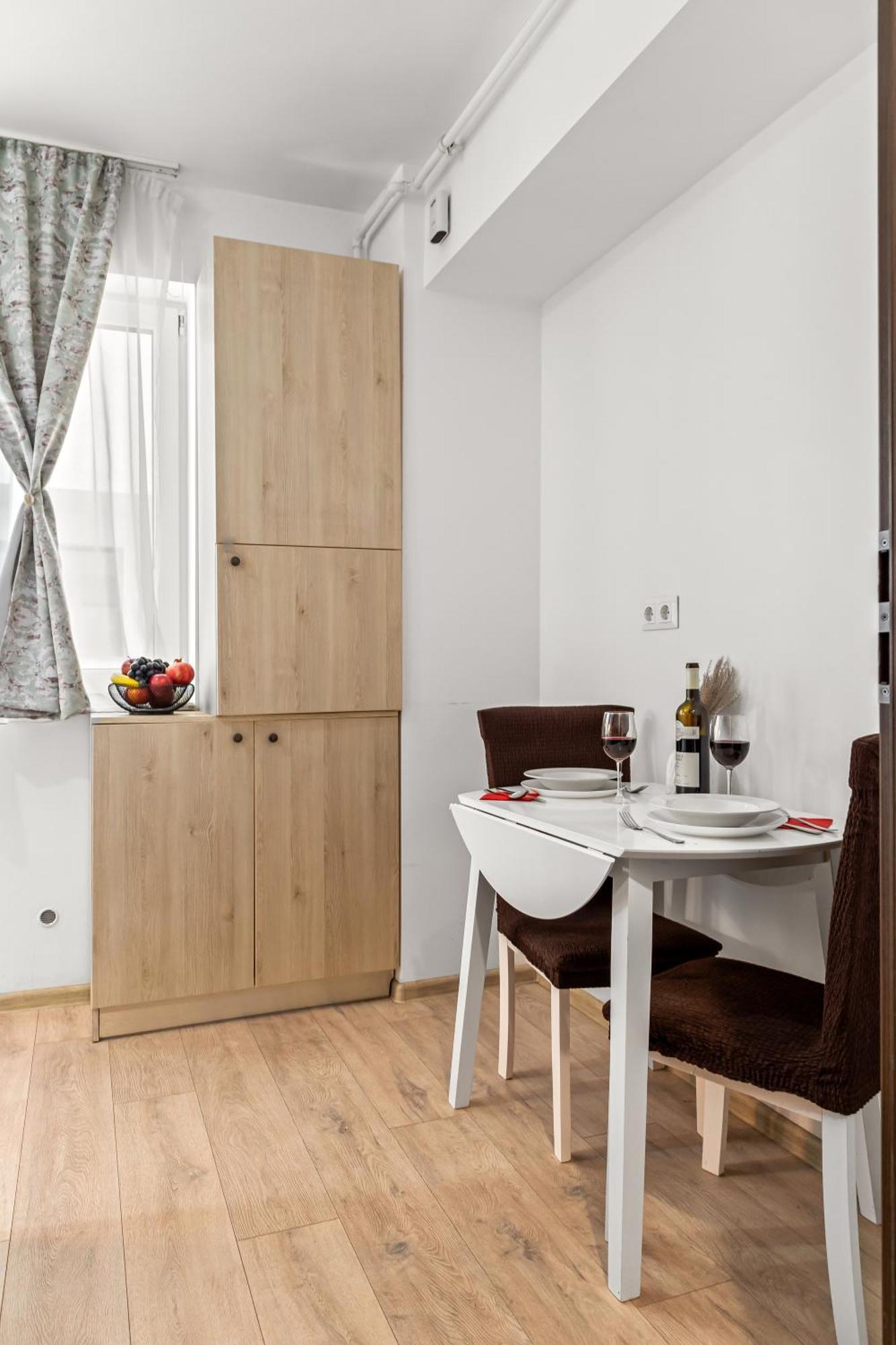 La Vie Est Belle Apartment Bucureşti Exterior foto